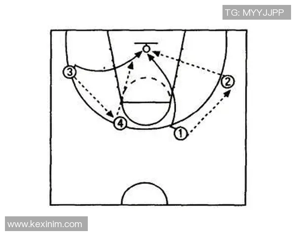 高天意在比赛中成功拦截传球展现出卓越防守能力与战术意识