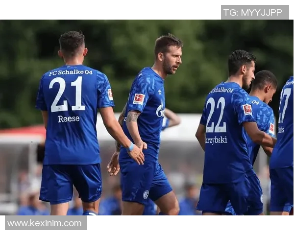 沙尔克04客场逆转云达不莱梅，险胜取宝贵3分